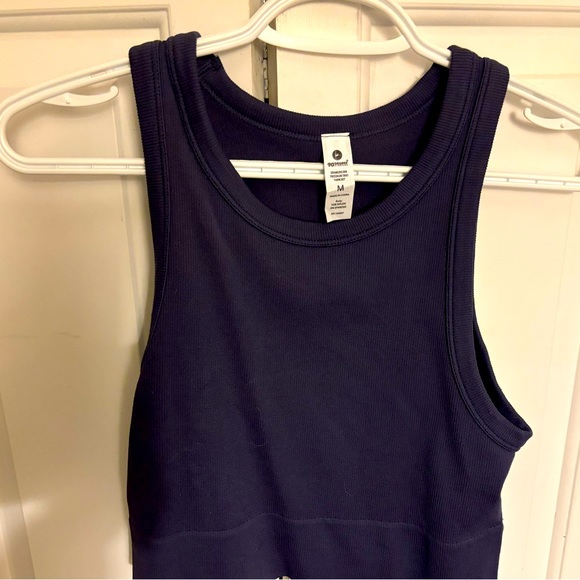 Crop tank - Picture 1 of 2